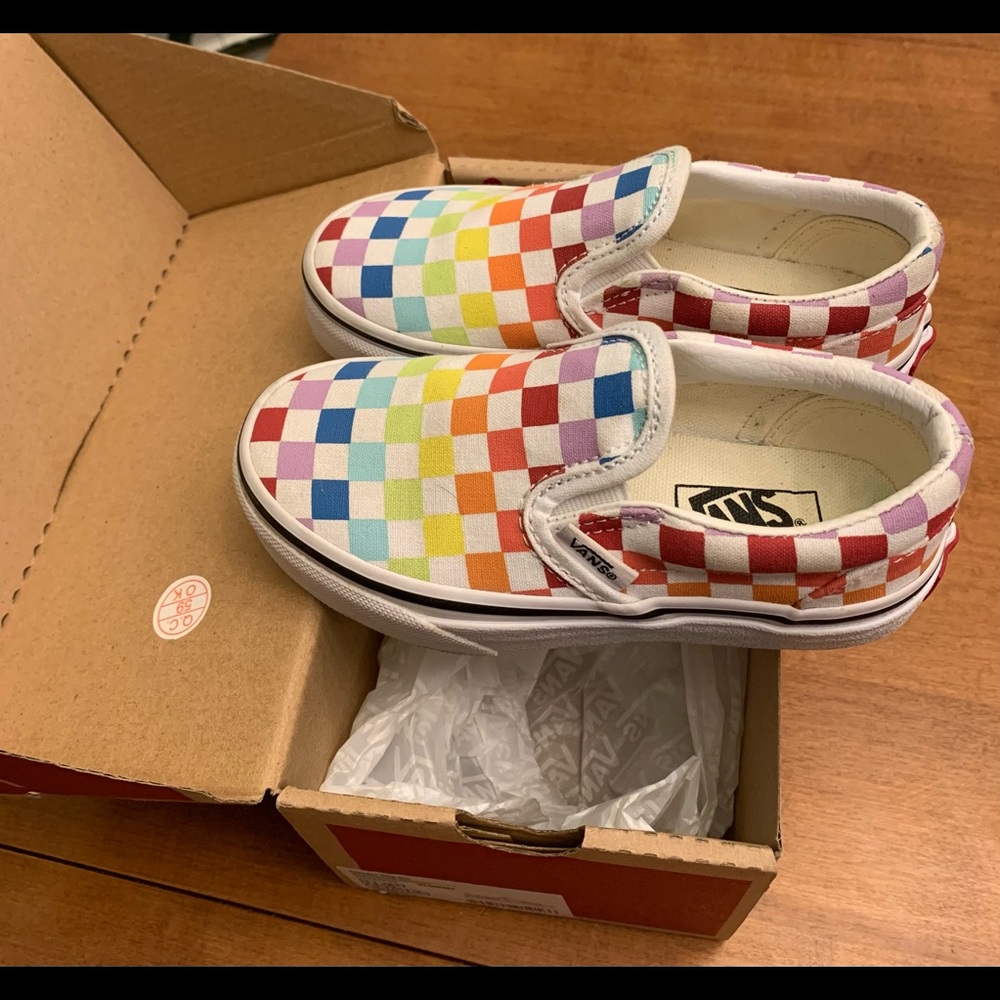 KID’S VANS BRAND NEW!  NEVER WORN!